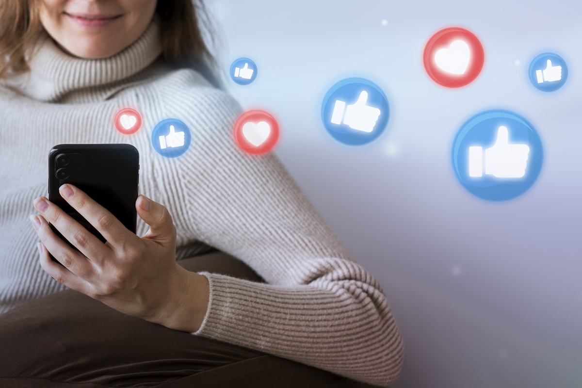 How to Sell Your Courses on Facebook and Instagram - Course Creation With Course Creativ