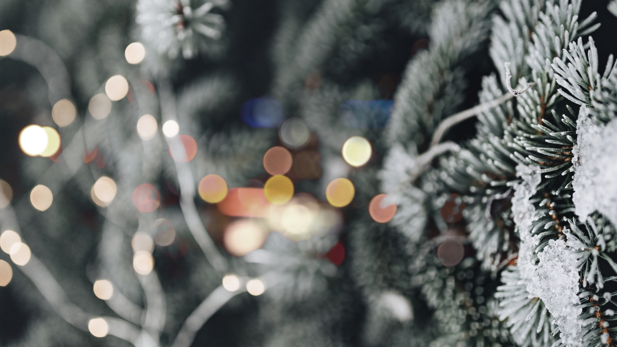 Marketing Your Course for the Holidays - Course Creation With Course Creativ